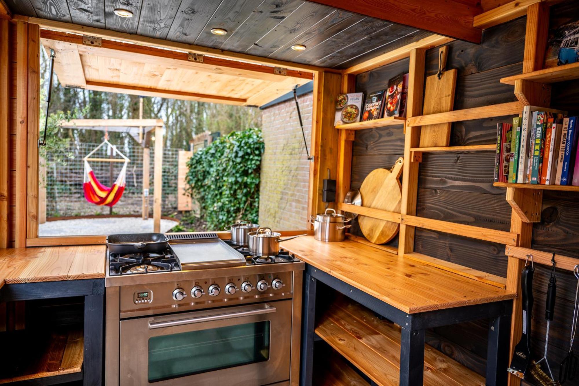 Kahakai Beach House - Unique Outdoor Kitchen - Next To Local Lake And 15 Min. The From Beach Noordwijkerhout Exterior foto